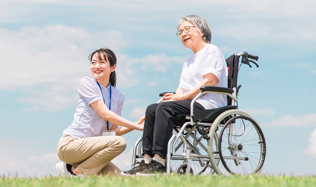 利用者様と介護士の写真